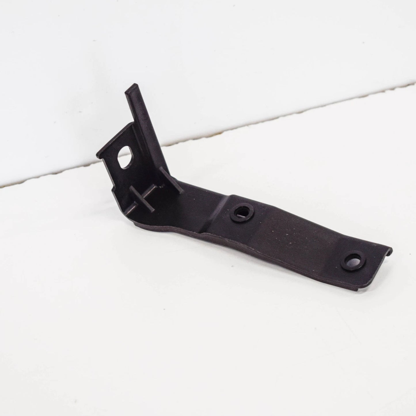 NEW AUDI A6 C6 RS6 FRONT LEFT COVER BRACKET 4F0853921A