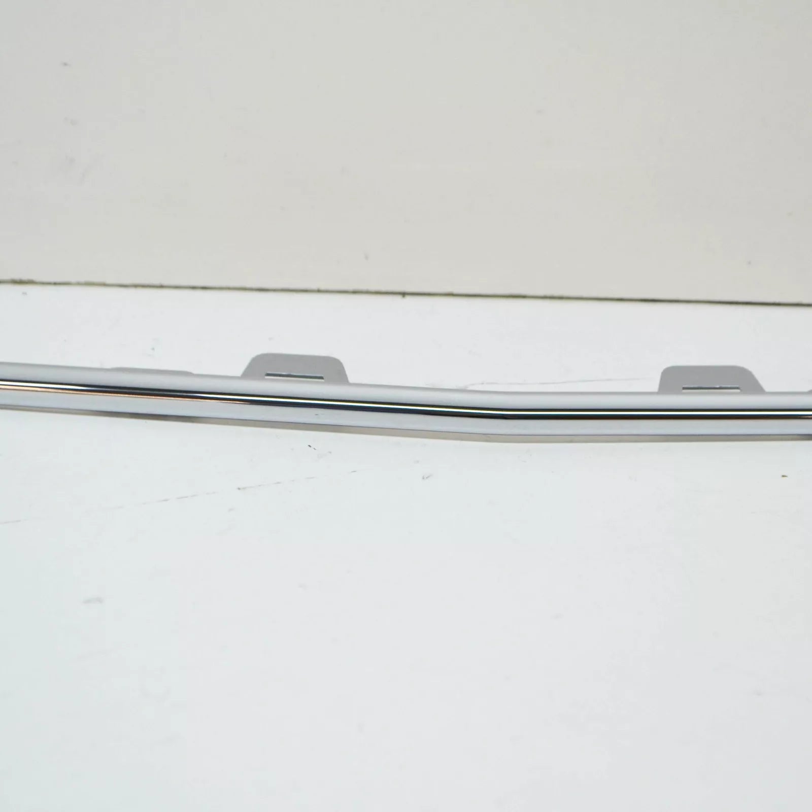 NEW MB C COUPE C205 FRONT BUMPER CENTER LOWER MOLDING STRIP A2058852901
