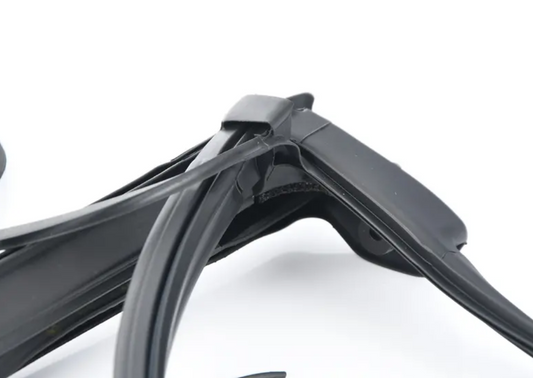 new bmw 4 f33,f83 windshield frame weatherstrip seal 7279772 51767279772