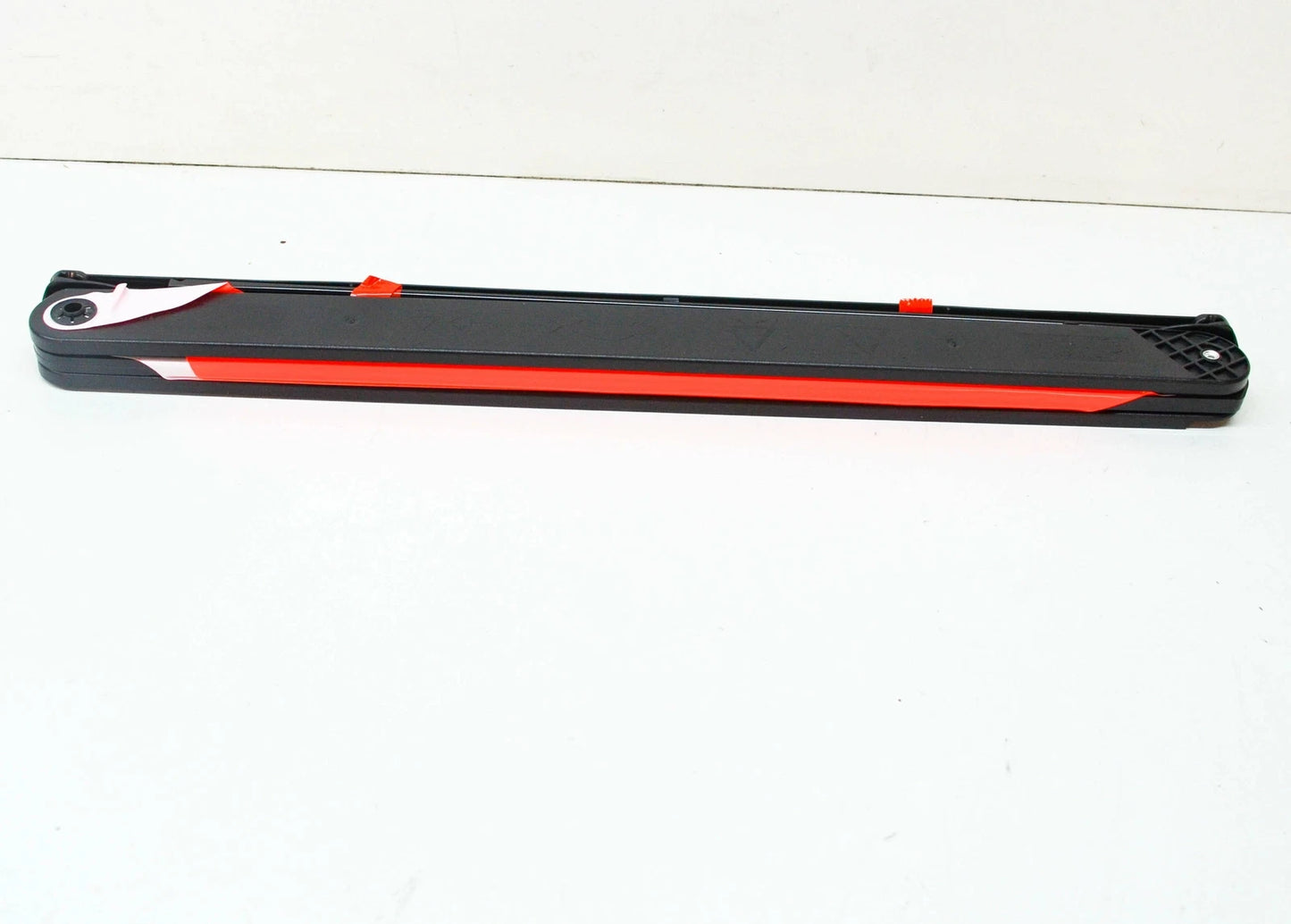 NEW MERCEDES-BENZ M W164 WARNING TRIANGLE A171890009764 ORIGINAL