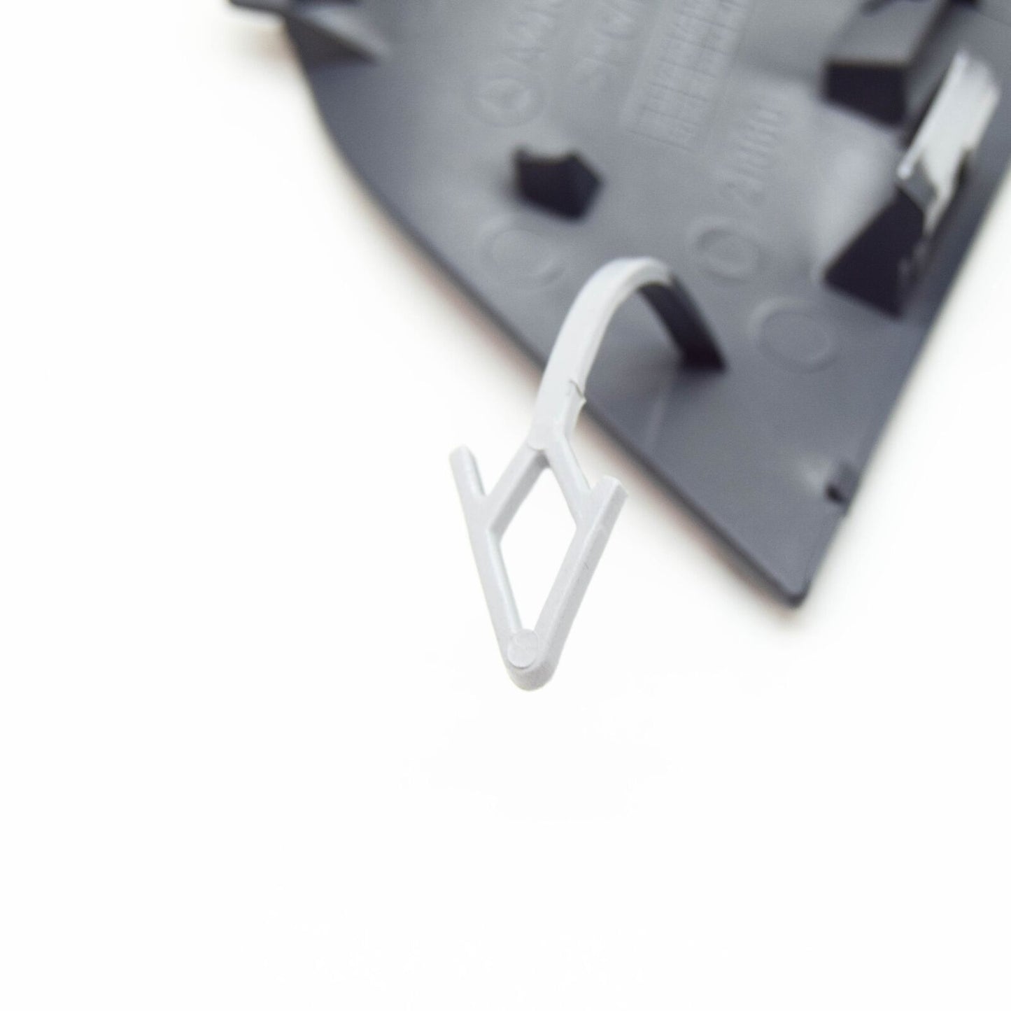 NEW MERCEDES-BENZ E W213 FRONT BUMPER TOW EYE COVER A21388509029999 ORIGINAL