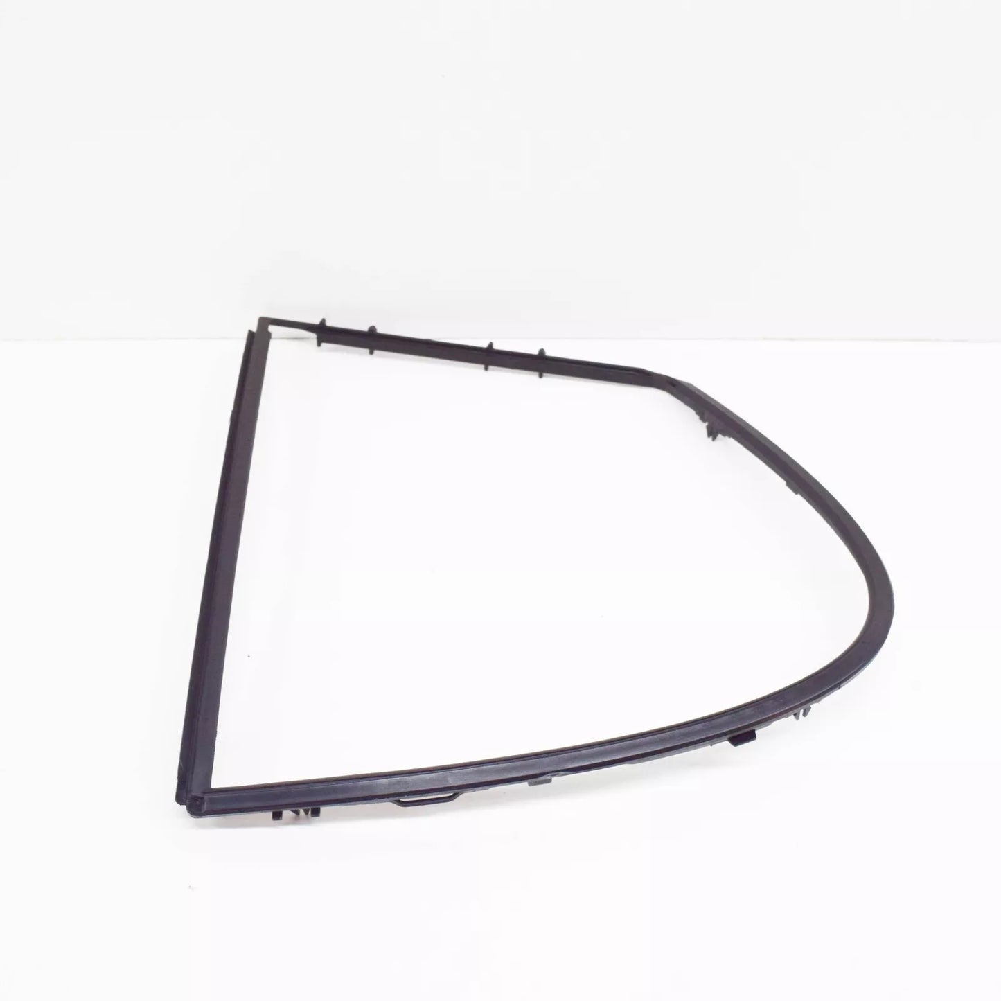 NEW BMW 1 E87 SEAL REAR RIGHT SIDE WINDOW 51357119456 ORIGINAL