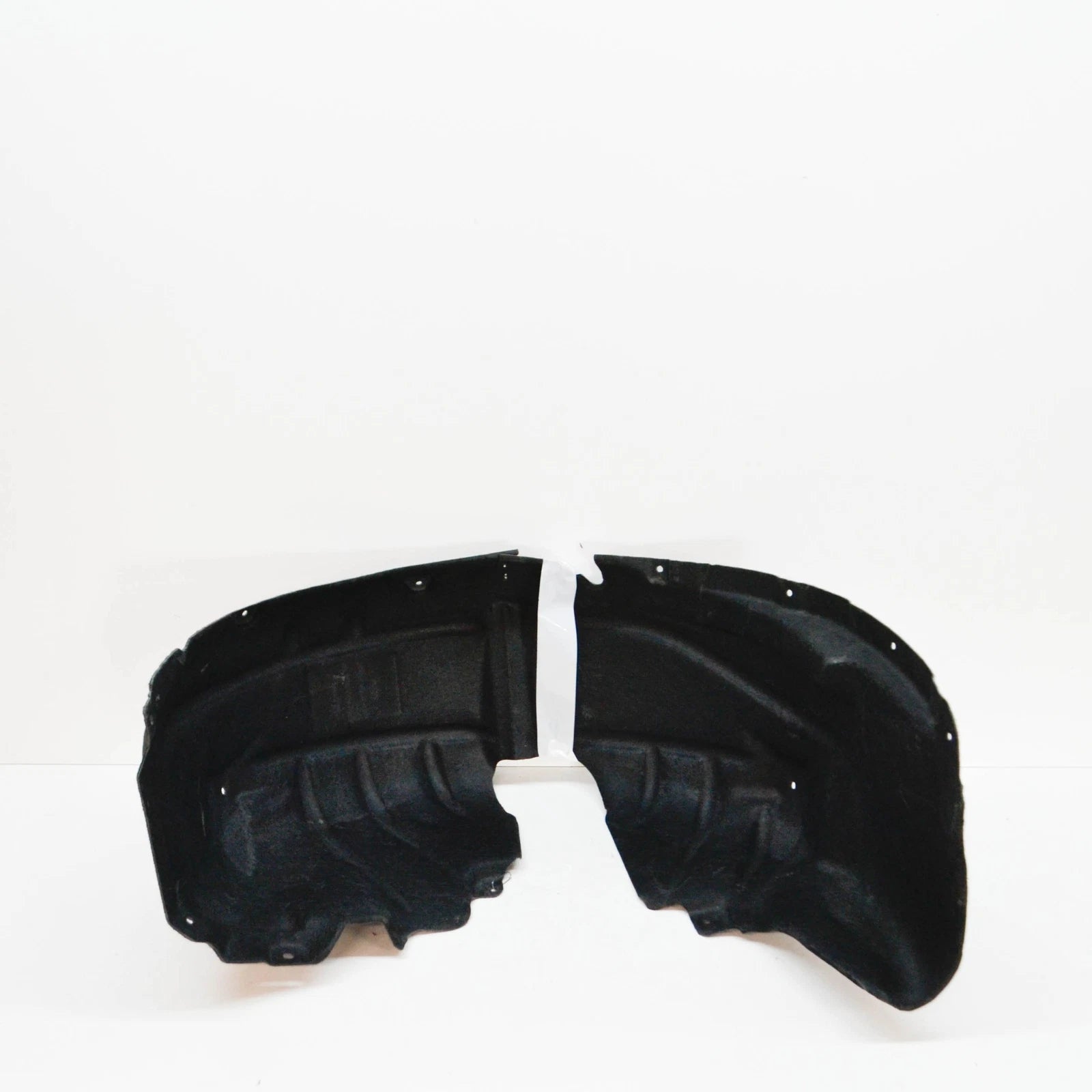 NEW AUDI TT FV REAR LEFT INNER FENDER LINER 8S0810171A