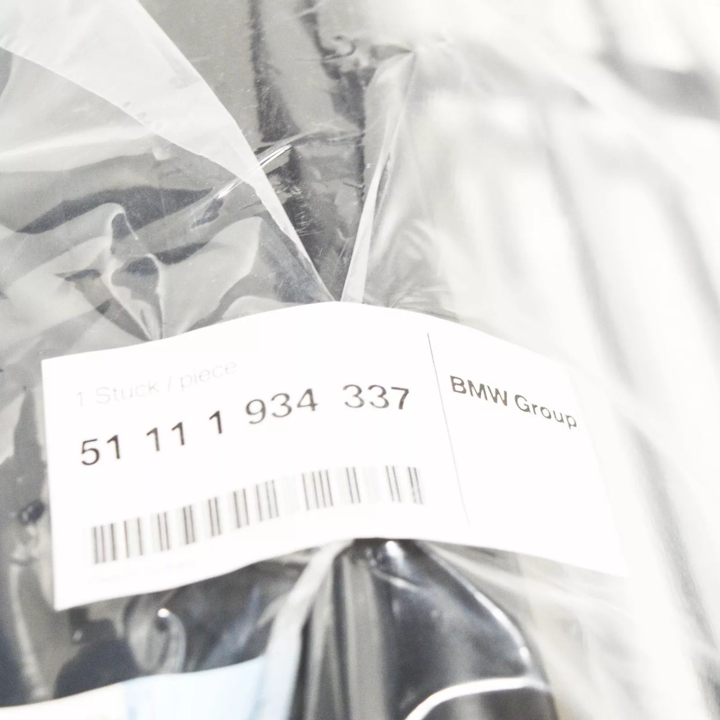 NEW BMW 5 SERIES E34 LICENSE PLATE GRID HOLDER 1934337 51111934337 ORIGINAL