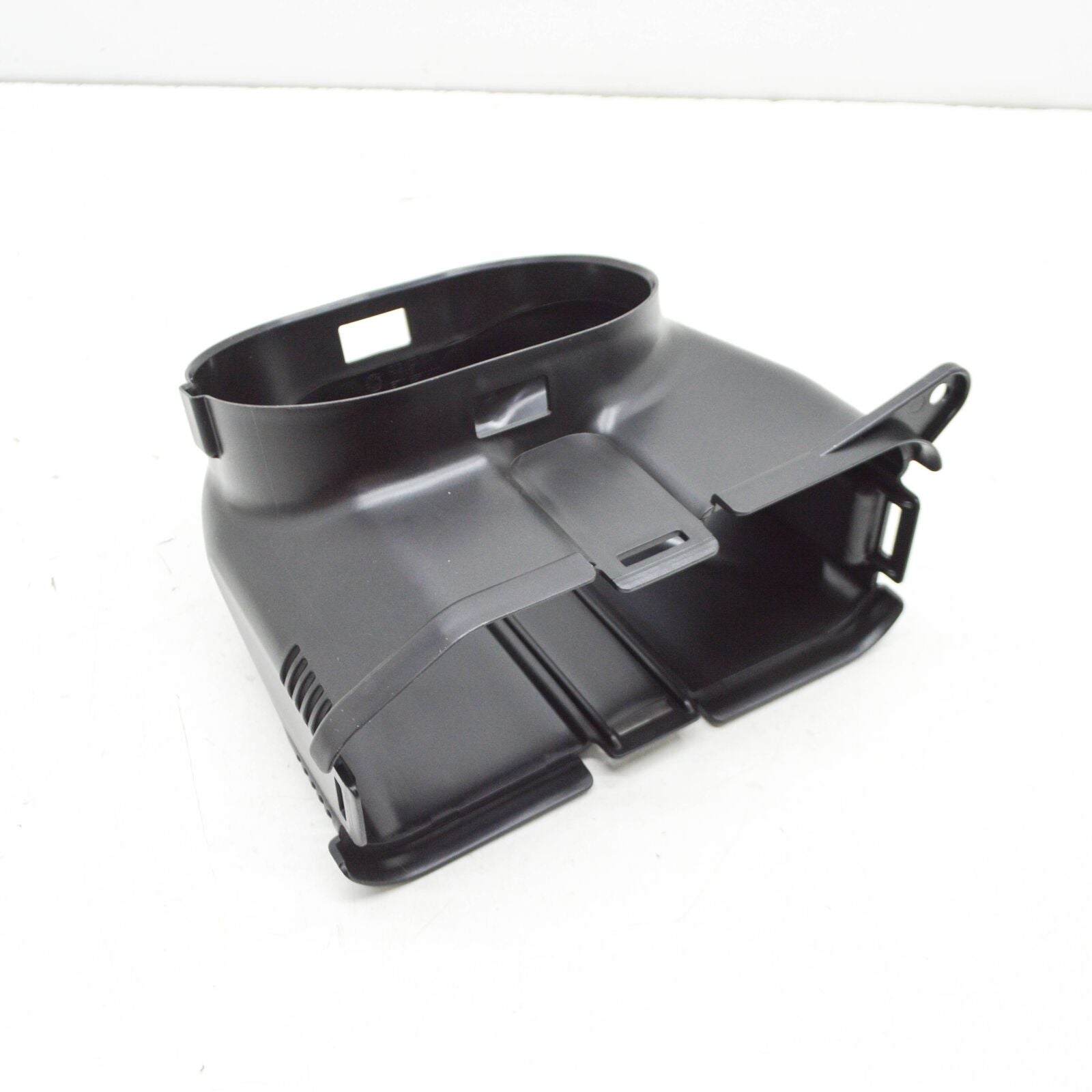 NEW VOLKSWAGEN CRAFTER SZ INTAKE AIR DUCT 2N0129604 ORIGINAL