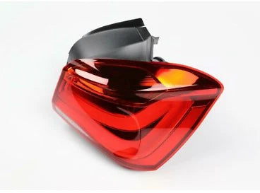 NEW BMW 1 F20 REAR BUMPER RIGHT TAILLIGHT 63217359018 ORIGINAL