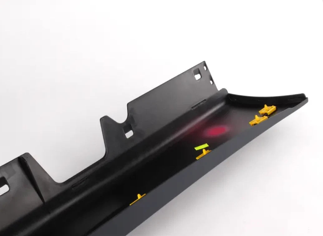 NEW BMW 3 E90 LEFT ROCKER PANEL MOLDING 7164795 51777164795 ORIGINAL