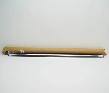 NEW MERCEDES-BENZ ML W164 FRONT LEFT DOOR WINDOW TRIM STRIP A1646907380 ORIGINAL