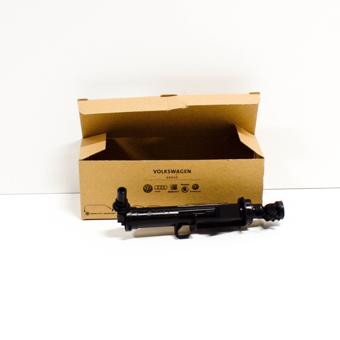 NEW VOLKSWAGEN GOLF MK7 RIGHT HEADLIGHT WASHER NOZZLE 5G0955104A ORIGINAL