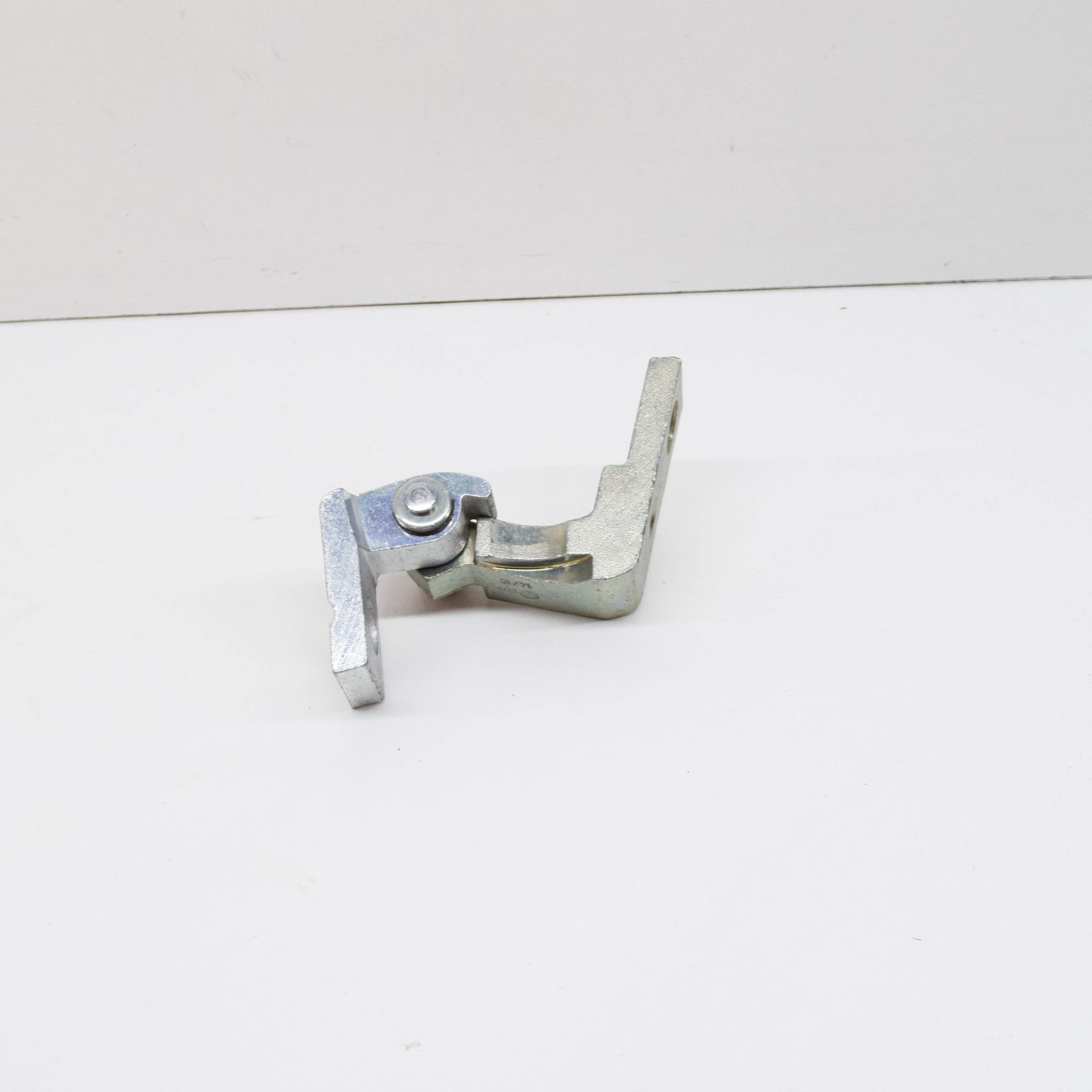 NEW AUDI Q7 4L FRONT LEFT SIDE UPPER DOOR HINGE 4L0831401A 2015 ORIGINAL