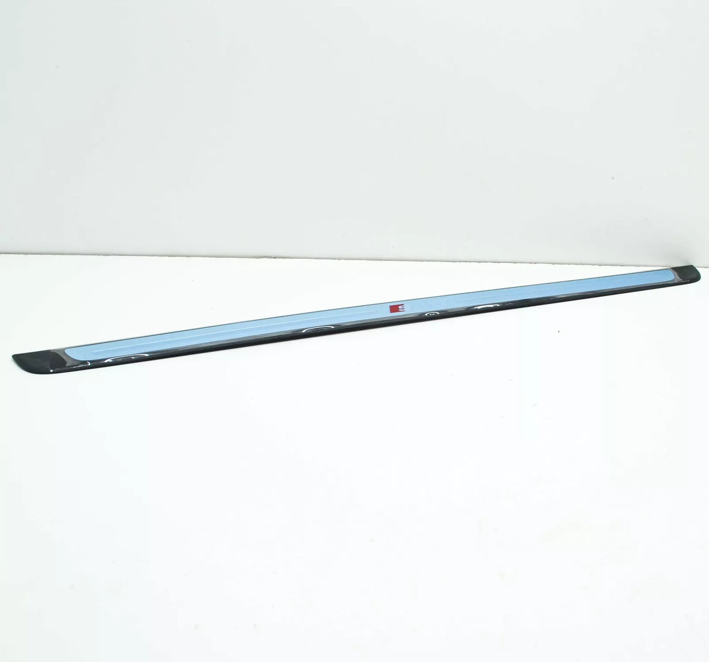 NEW AUDI A3 8V FRONT SILL TRIM STRIP 8V3853491B9B9