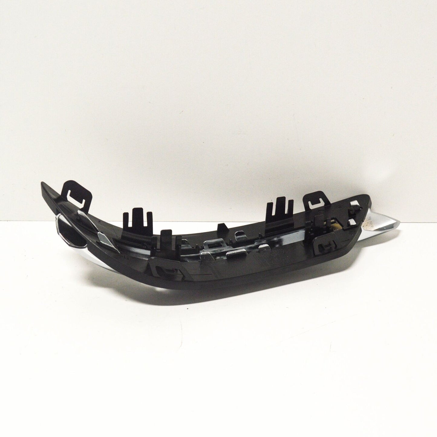 NEW MERCEDES-BENZ C W204 FRONT RIGHT GRILL A2048803324 2014 3141913 ORIGINAL