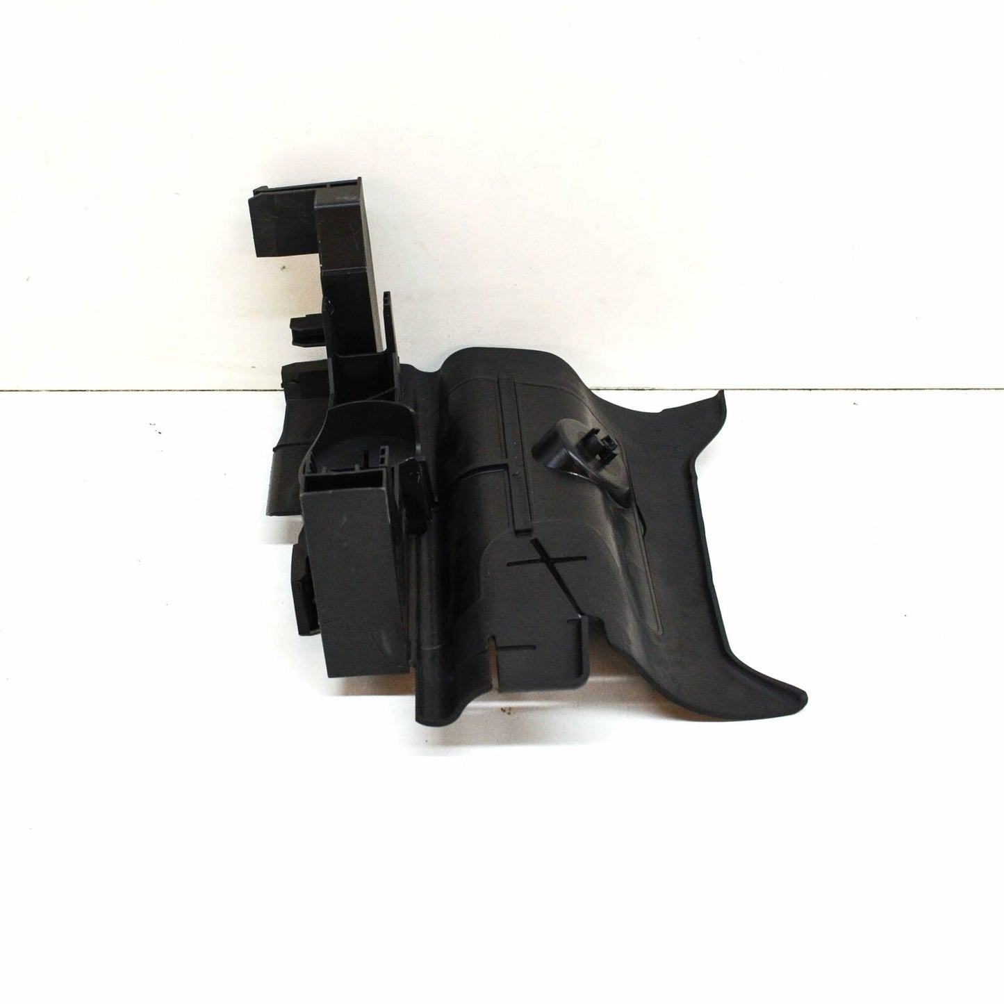 NEW MERCEDES-BENZ S W222 RIGHT LOWER RADIATOR SUPPORT BAFFLE A2225005700