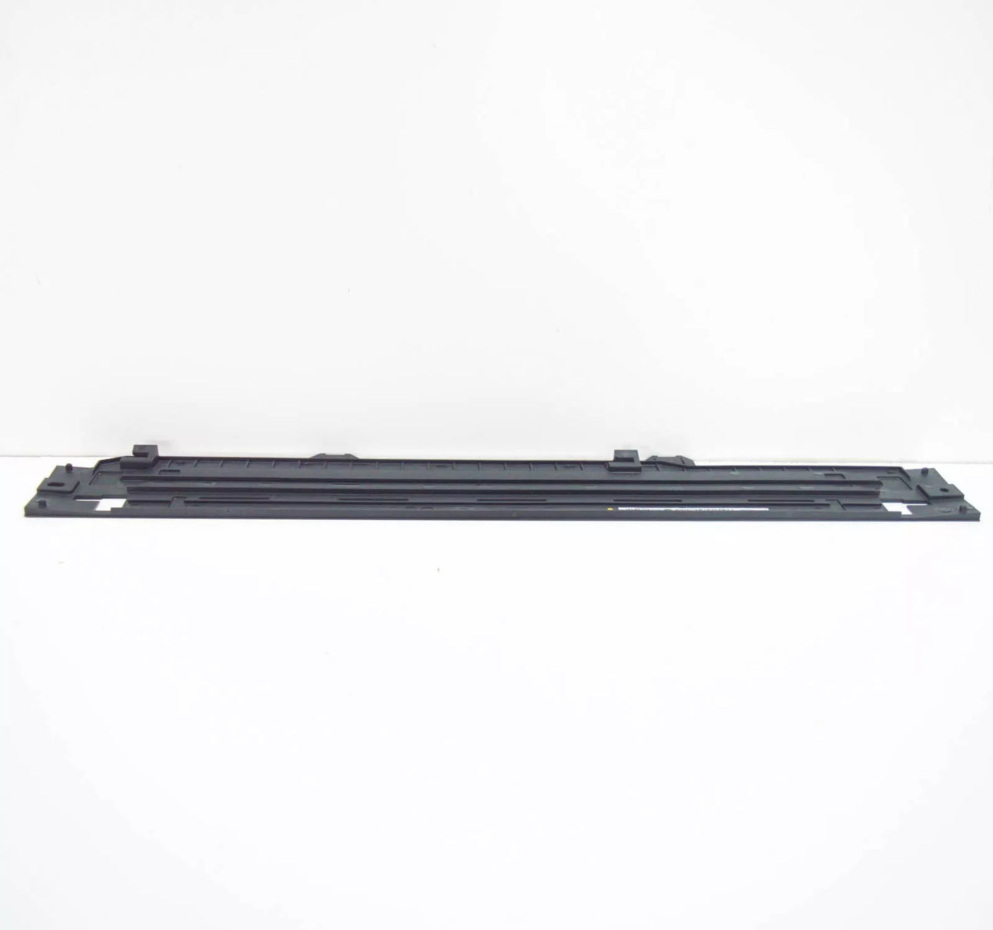 NEW BMW 3 F30 FRONT RADIATOR LOWER COVERING 17118625433 8625433 ORIGINAL