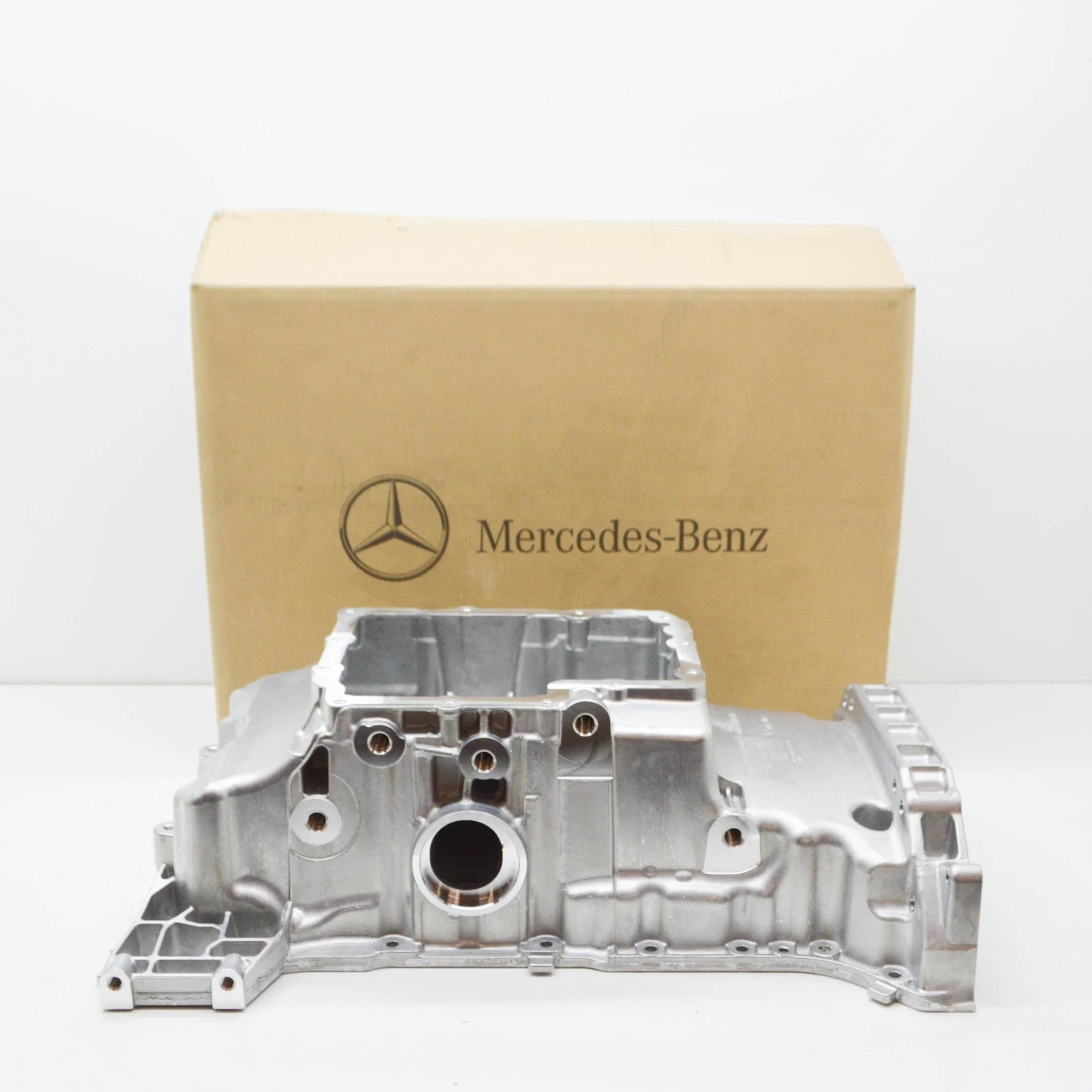 NEW MERCEDES-BENZ GLC X253 OIL SUMP PAN A2640142000 ORIGINAL