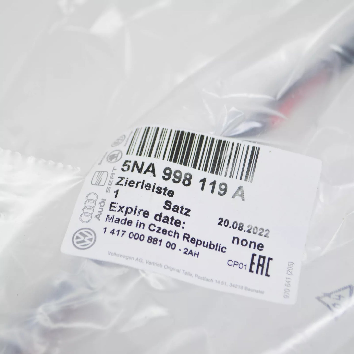 NEW VOLKSWAGEN TIGUAN AD MK2 FRONT LEFT HEADLIGHT LOWER TRIM 5NA998119A ORIGINAL