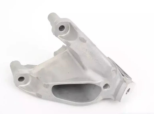 NEW AUDI A4 AVANT B8 LEFT ENGINE MOUNT SUPPORT BRACKET 8K0199307CC ORIGINAL