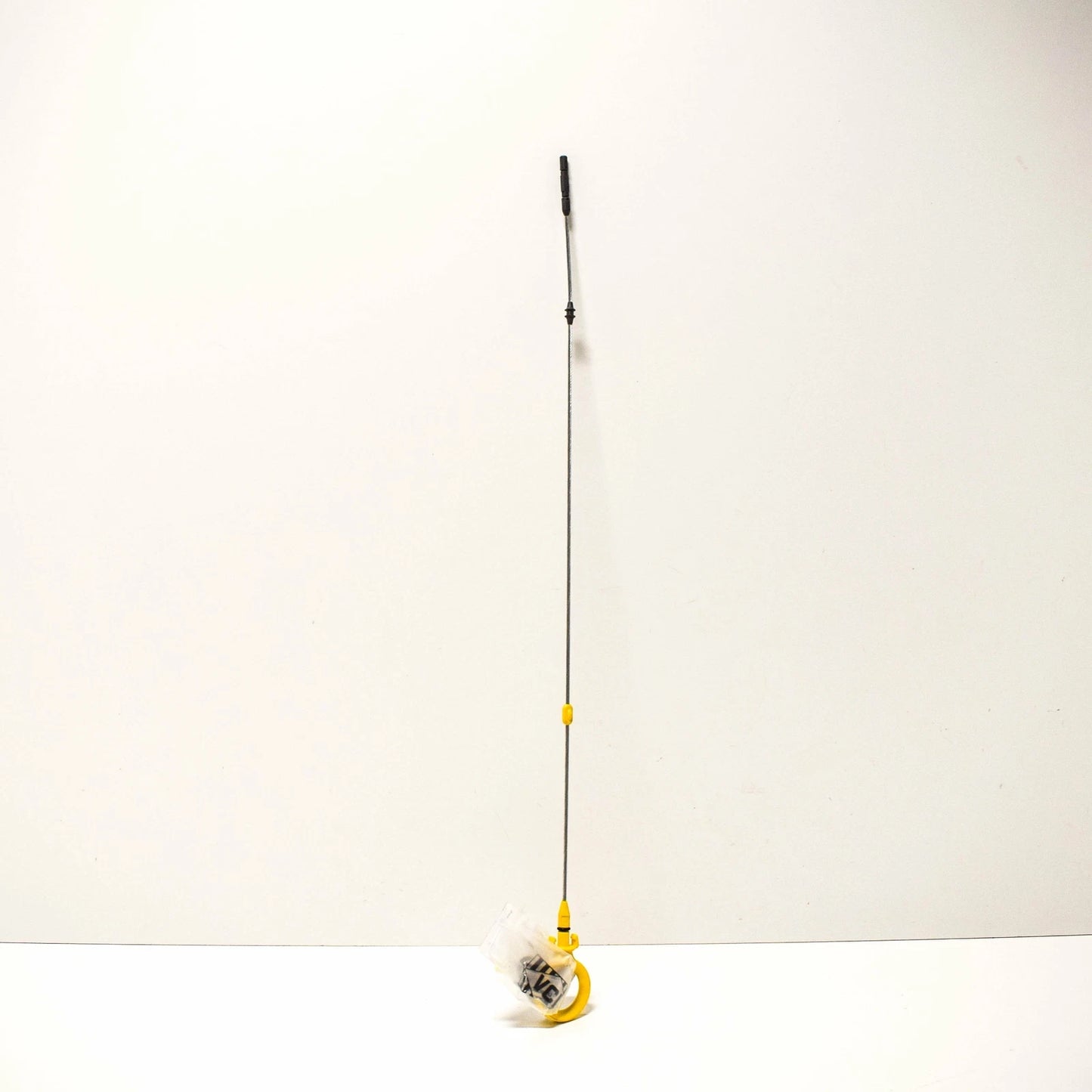 NEW AUDI A6 AVANT C6 OIL DIPSTICK 06D115611B ORIGINAL