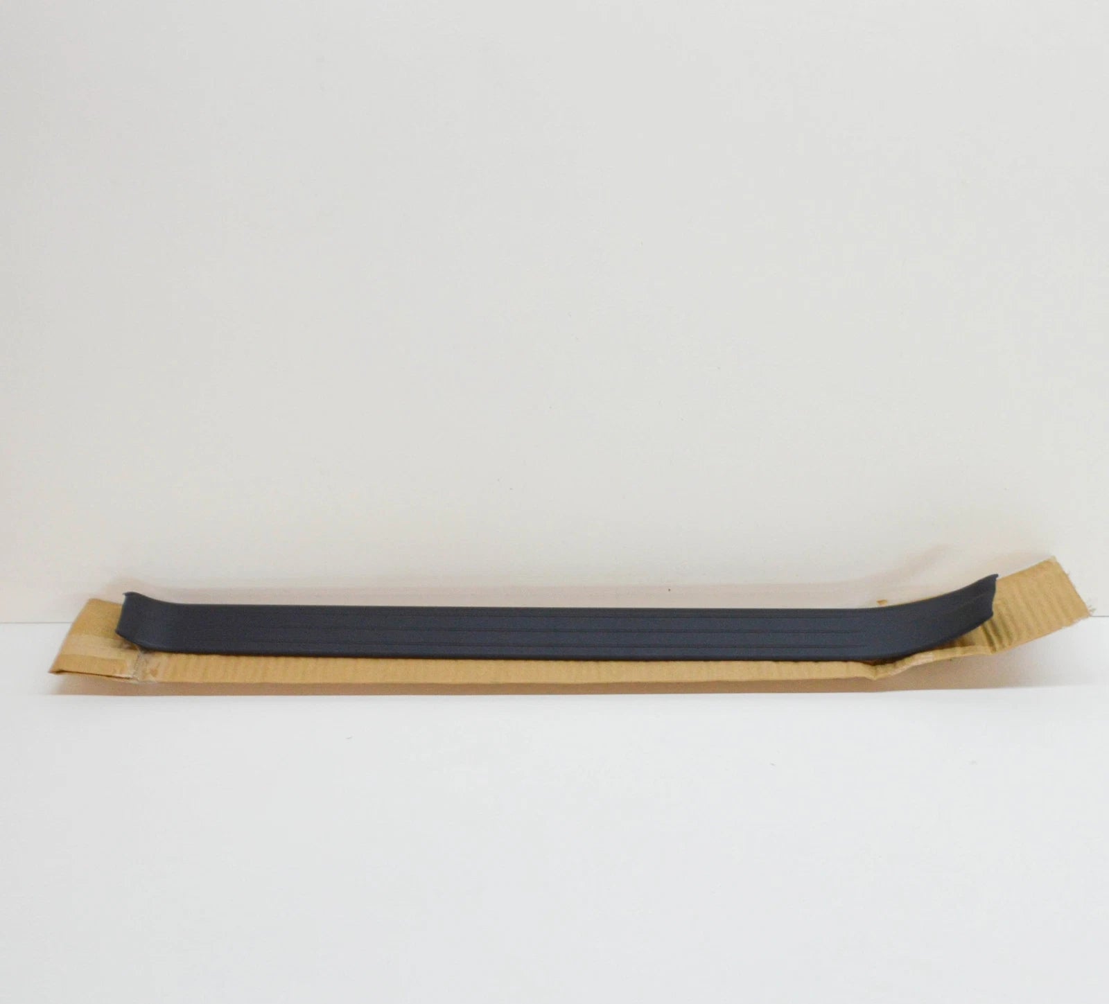 NEW MERCEDES-BENZ SL R230 FRONT LEFT DOOR INSIDE RAIL A23068001359051 ORIGINAL