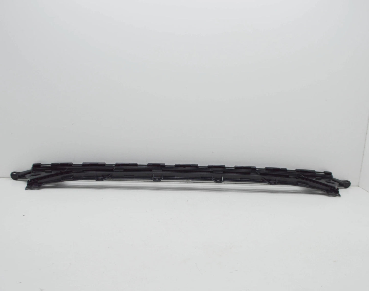 NEW AUDI Q7 4M FRONT BUMPER LOWER CENTER GRILLE 4M0807647E9B9 ORIGINAL