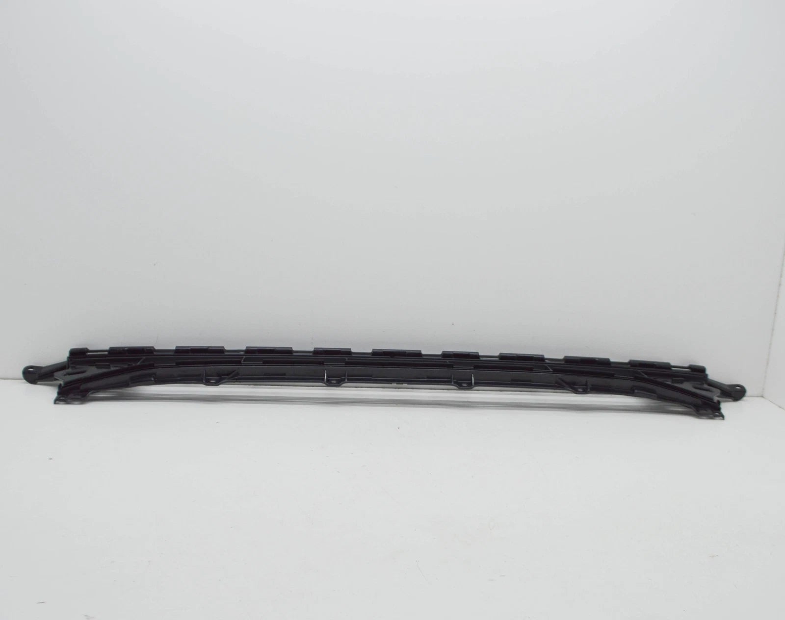 NEW AUDI Q7 4M FRONT BUMPER LOWER CENTER GRILLE 4M0807647E9B9 ORIGINAL