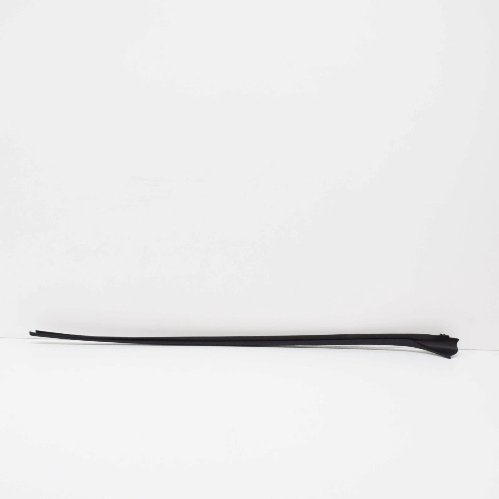 NEW VOLKSWAGEN GOLF MK6 WINDSHIELD RIGHT SIDE END TRIM 5K0854320C5AP ORIGINAL