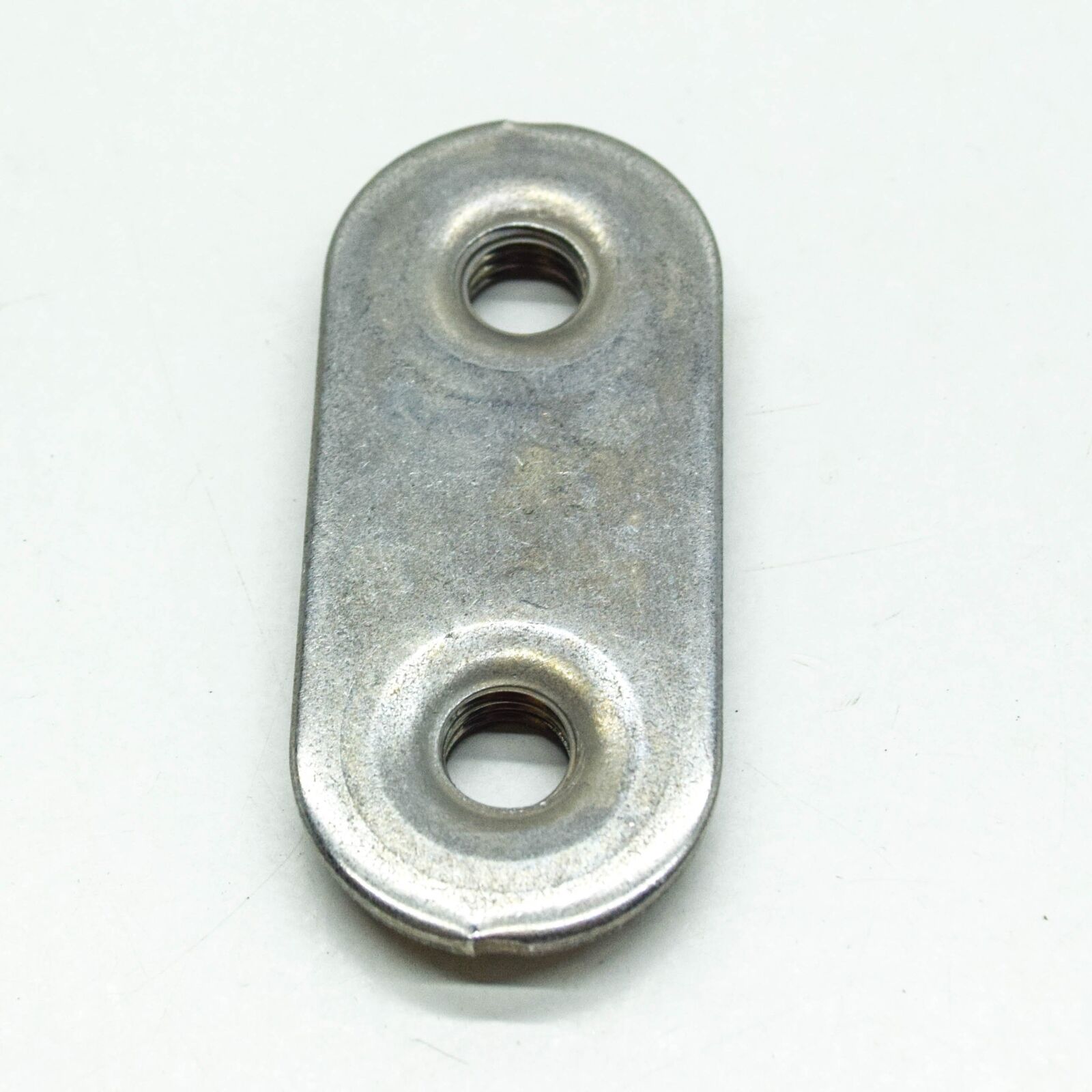 NEW MERCEDES-BENZ E W213 FRONT REINFORCEMENT THREADED PLATE A0006210000 ORIGINAL