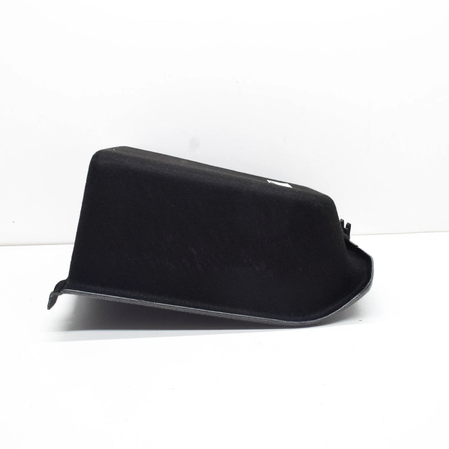 NEW BMW 5 E39 REAR LEFT TRUNK TRIM 51478159477 8159477 ORIGINAL