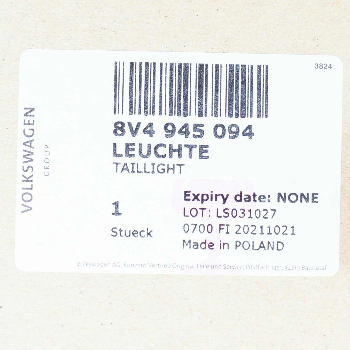 NEW AUDI A3 8V REAR RIGHT INNER TAIL LIGHT 8V4945094