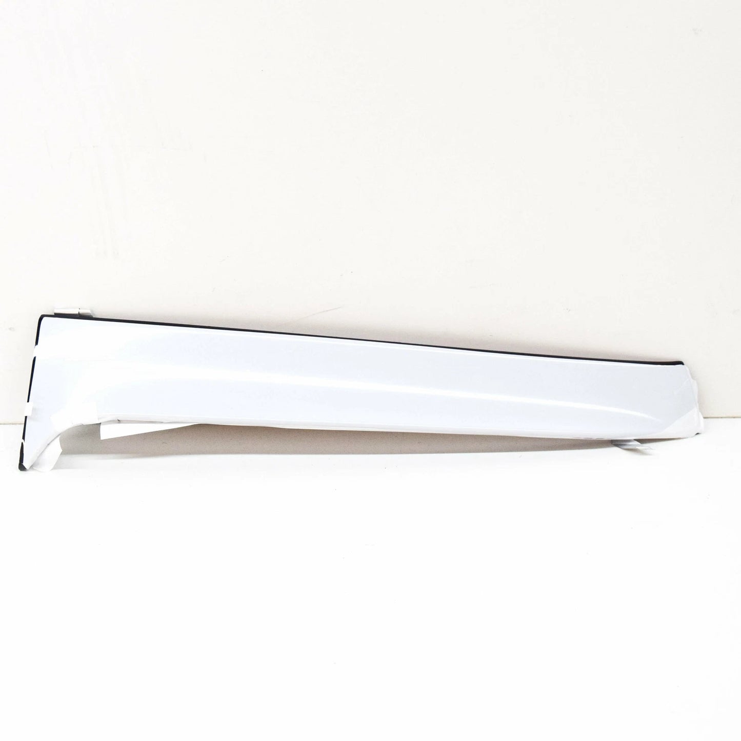 NEW VW GOLF MK7 REAR TAILGATE RIGHT SIDE SPOILER TRIM 5G9805946041