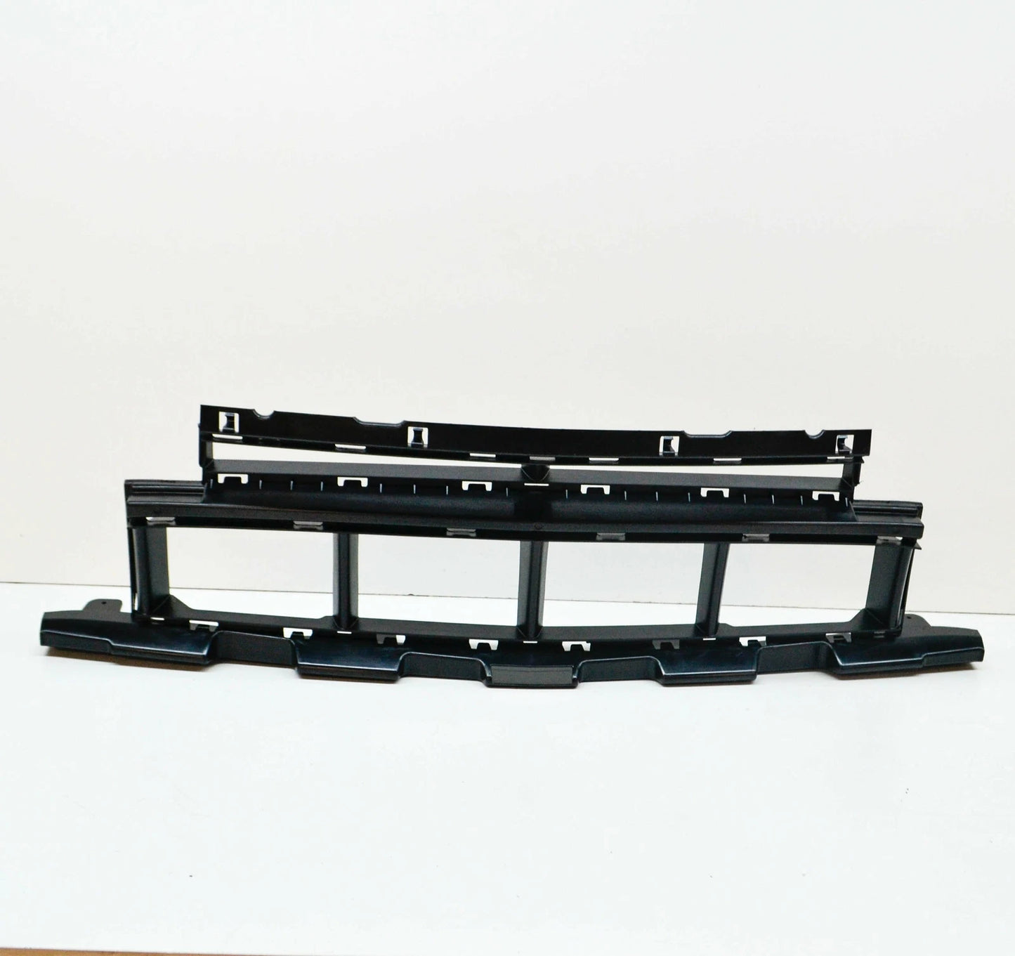 NEW MB A W176 AMG FRONT BUMPER CENTER LOWER GRILLE A1768852600