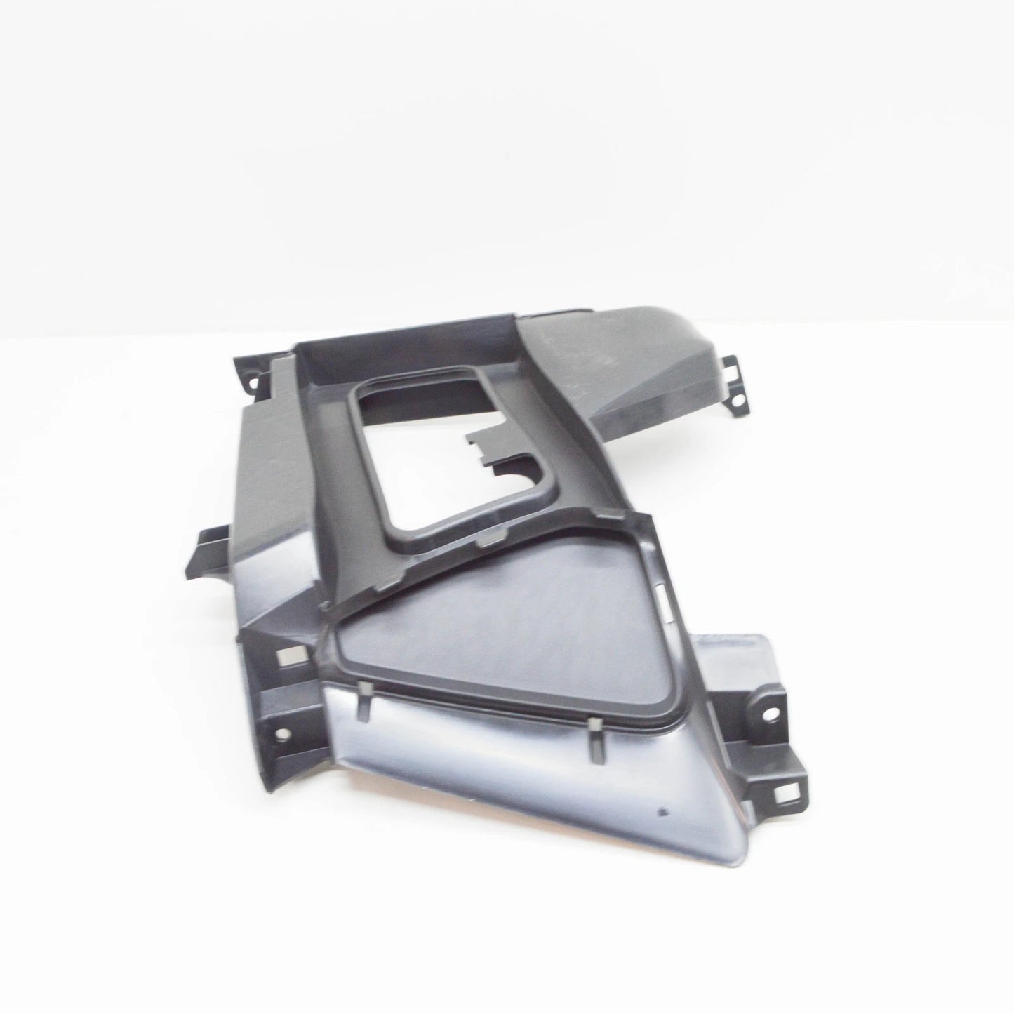 NEW AUDI A7 SPORTBACK 4K8 FRONT LEFT AIR GUIDE PART 4K8121763D 2019 ORIGINAL