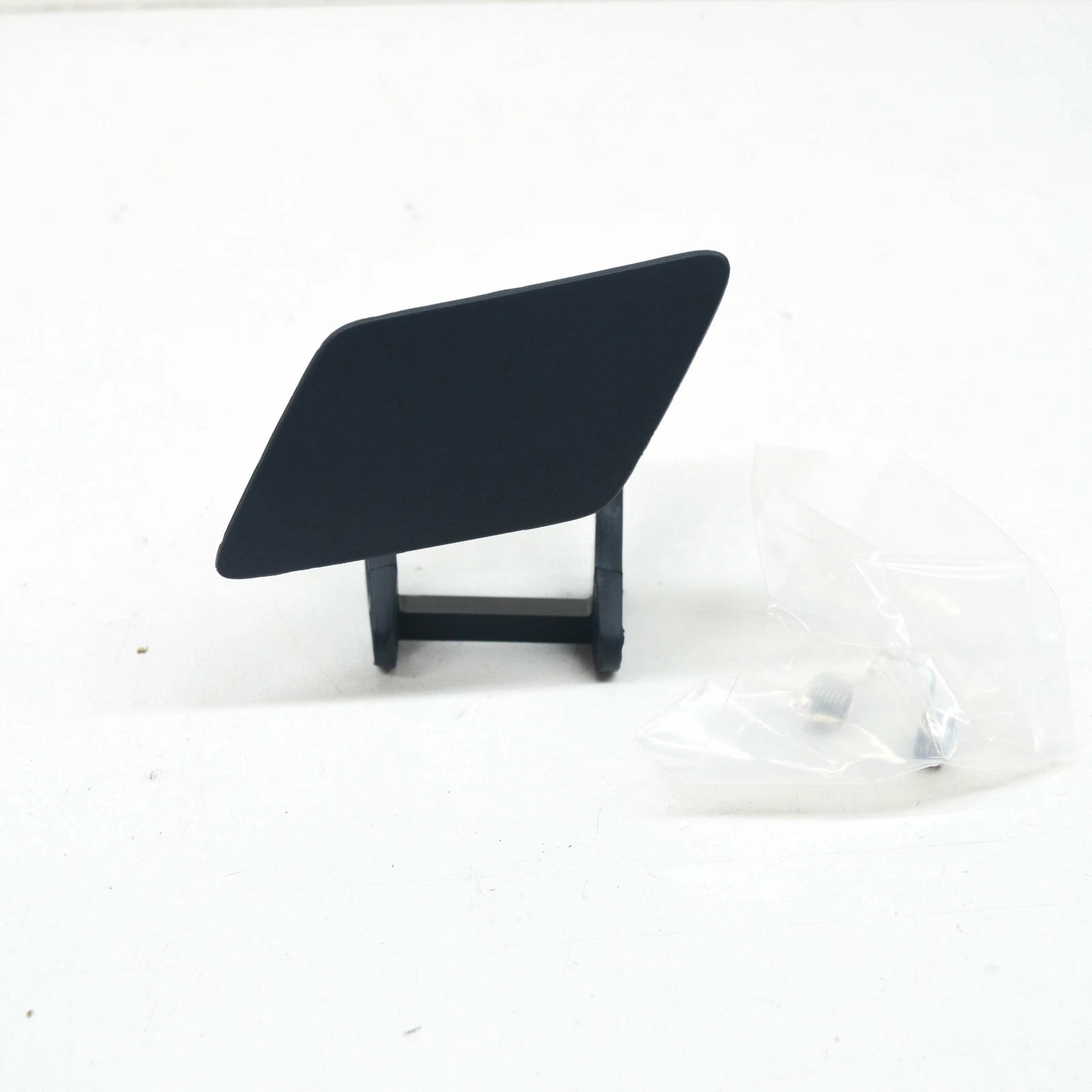 NEW MB GLK X204 LEFT HEADLAMP WASHER COVER CAP A20486001089999