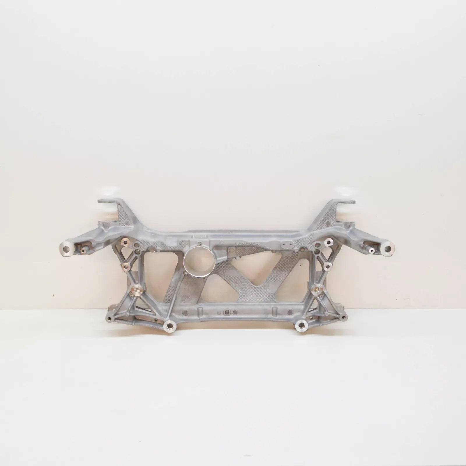 NEW VOLKSWAGEN PASSAT B8 3G FRONT SUSPENSION SUBFRAME 3Q0199369E ORIGINAL