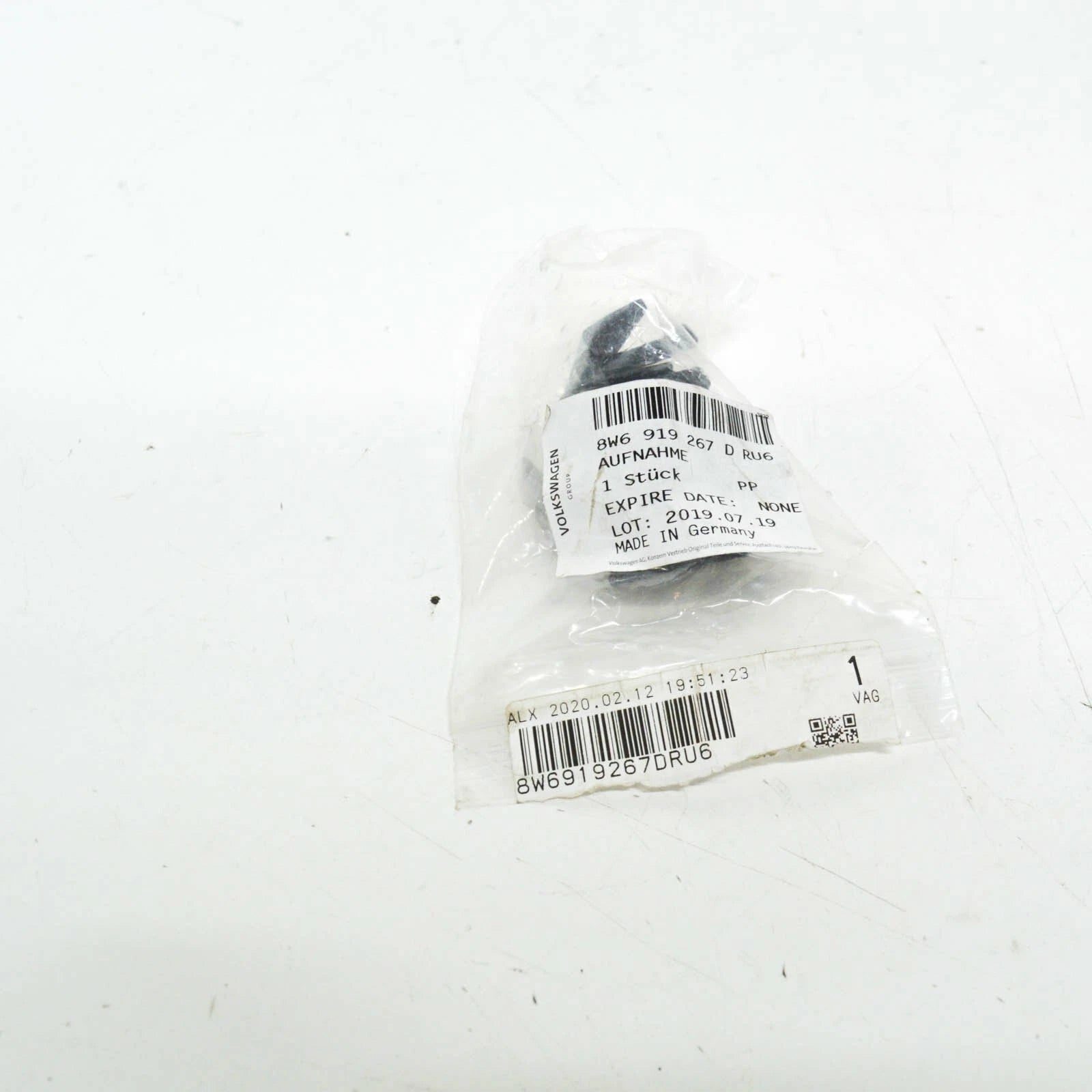 NEW AUDI A5 CONVERTIBE 8W6 LEFT RADIATOR GRILLE HOLDER 8W6919267DRU6