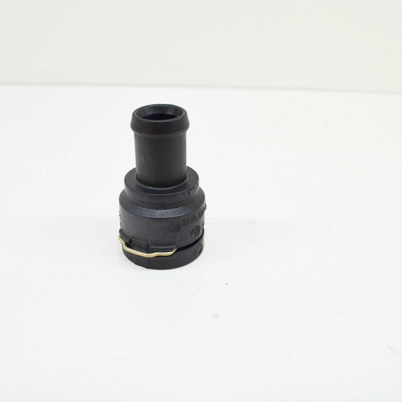 NEW VOLKSWAGEN GOLF MK6 HEATER HOSE CONNECTOR 3B0122291B ORIGINAL