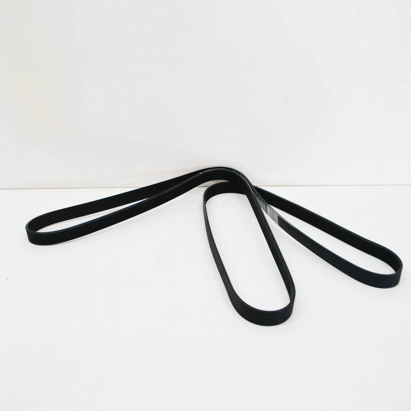 NEW AUDI A8 D3 ALTERNATOR TIMING BELT 077903137AE