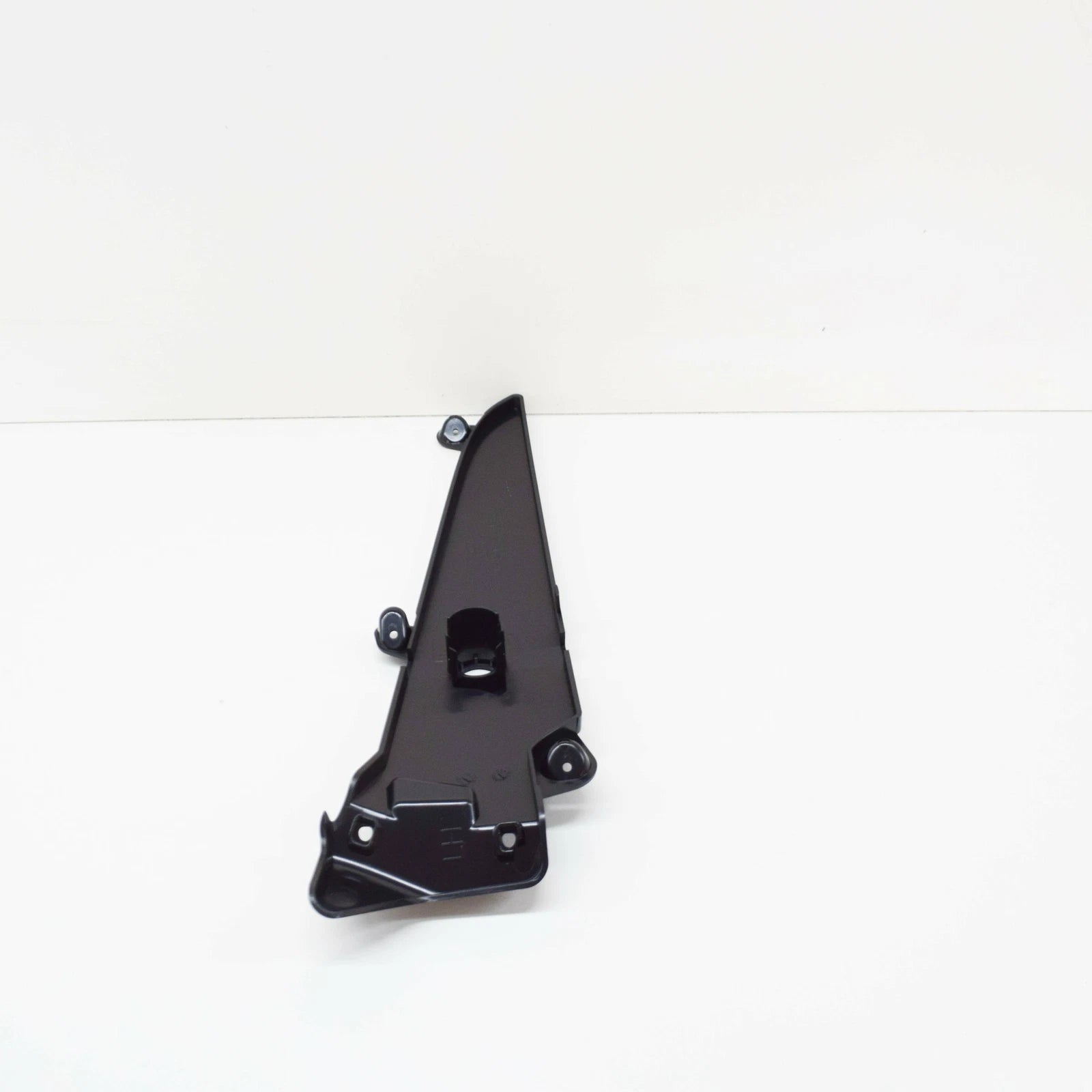 NEW AUDI R8 4S FRONT LEFT BUMPER LOWER COVER 4S0807587 2018