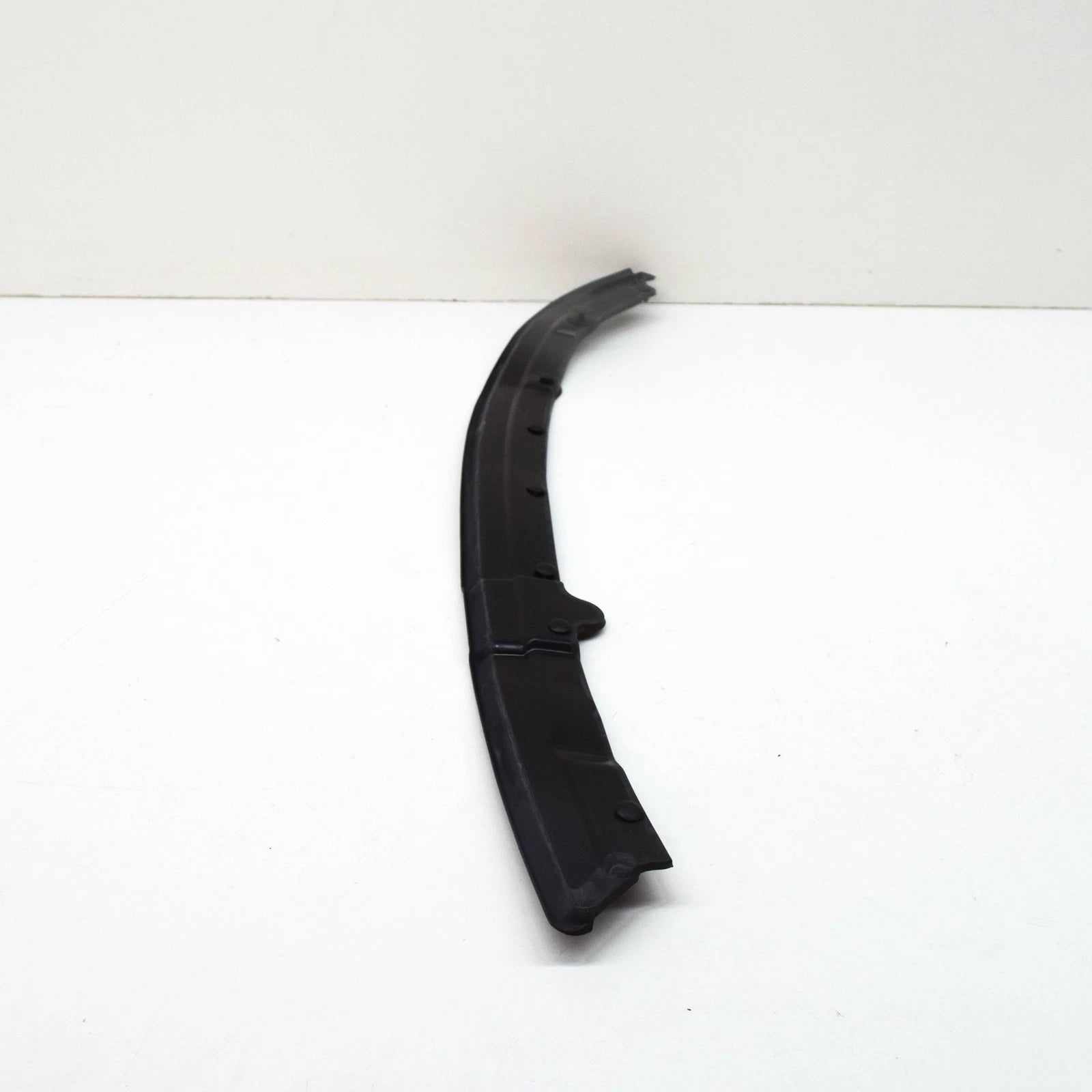 NEW MERCEDES C-CLASS W203 FRONT DOOR WEATHERSTRIP SEAL RIGHT A2037202078