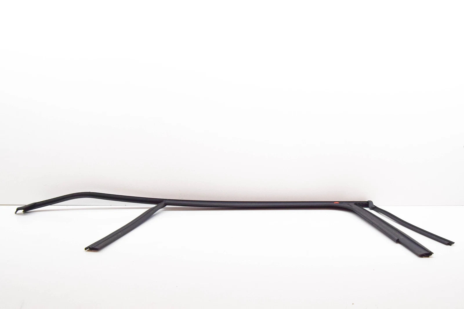 NEW MERCEDES-BENZ A W176 REAR LEFT DOOR WINDOW GUIDE RAIL A1767350025 ORIGINAL