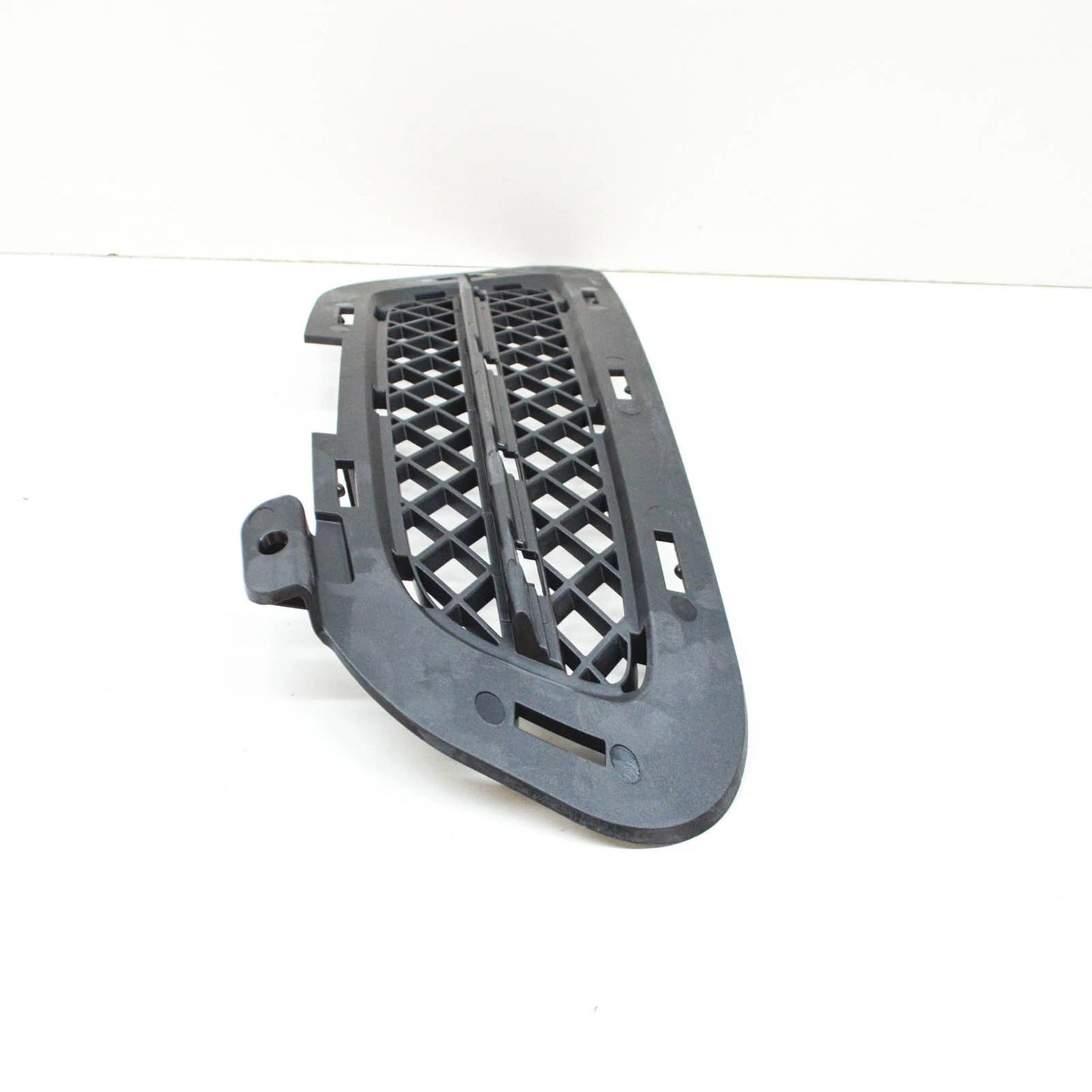 NEW BMW Z4 ROADSTER E89 FRONT BUMPER RIGHT OPEN GRILLE 51117203798 ORIGINAL