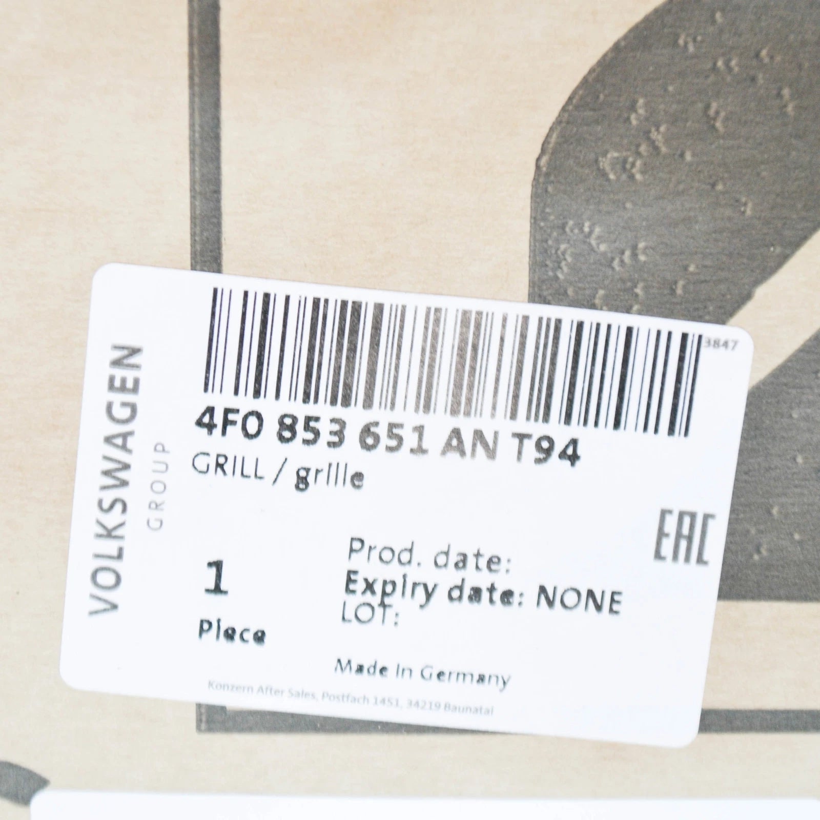 NEW AUDI A6 AVANT C6 FRONT RADIATOR GRILLE 4F0853651ANT94