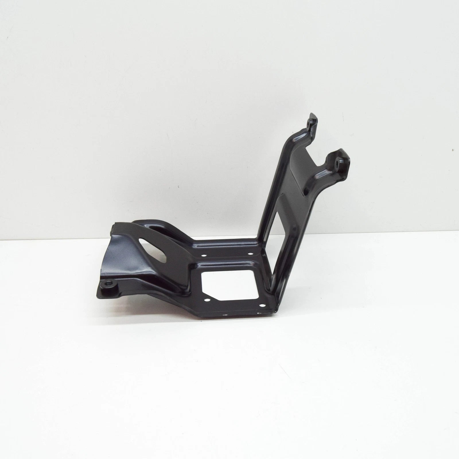 NEW MERCEDES-BENZ E-CLASS COUPE C207 FRONT CENTRAL SUPPORT A2076200228 ORIGINAL