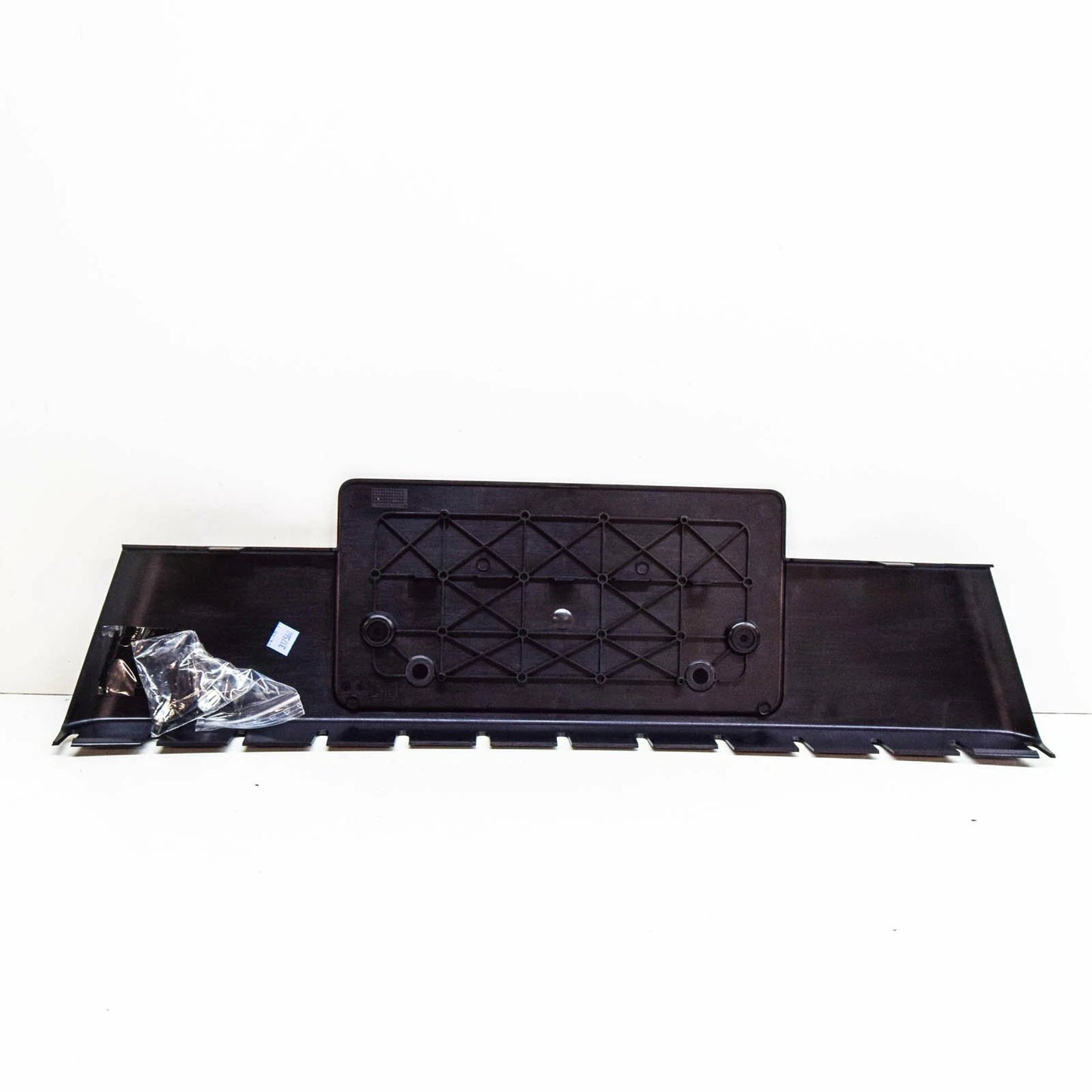 NEW AUDI TT 8J FRONT LICENCE PLATE HOLDER 8J0807285B1QP