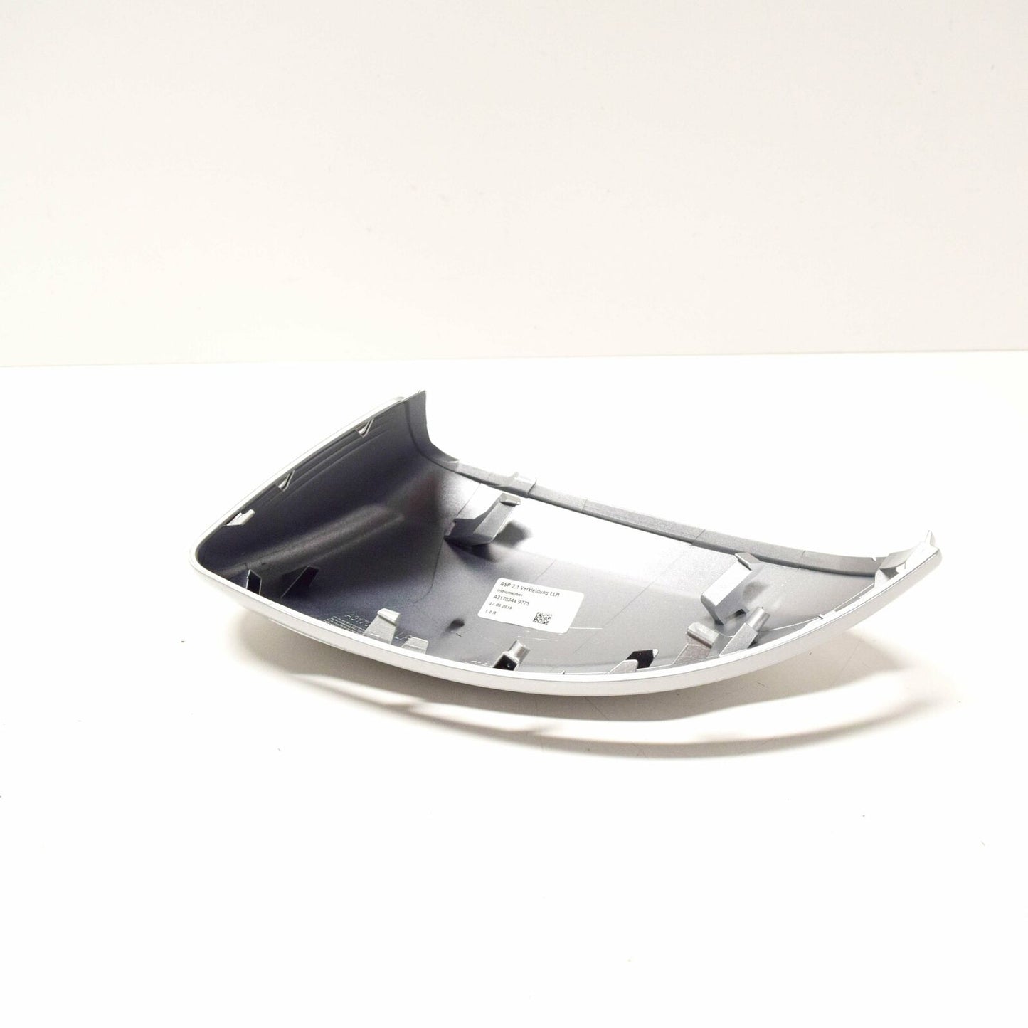 NEW MERCEDES-BENZ C-CLASS W205 RIGHT MIRROR COVER A09981150009775 LHD ORIGINAL