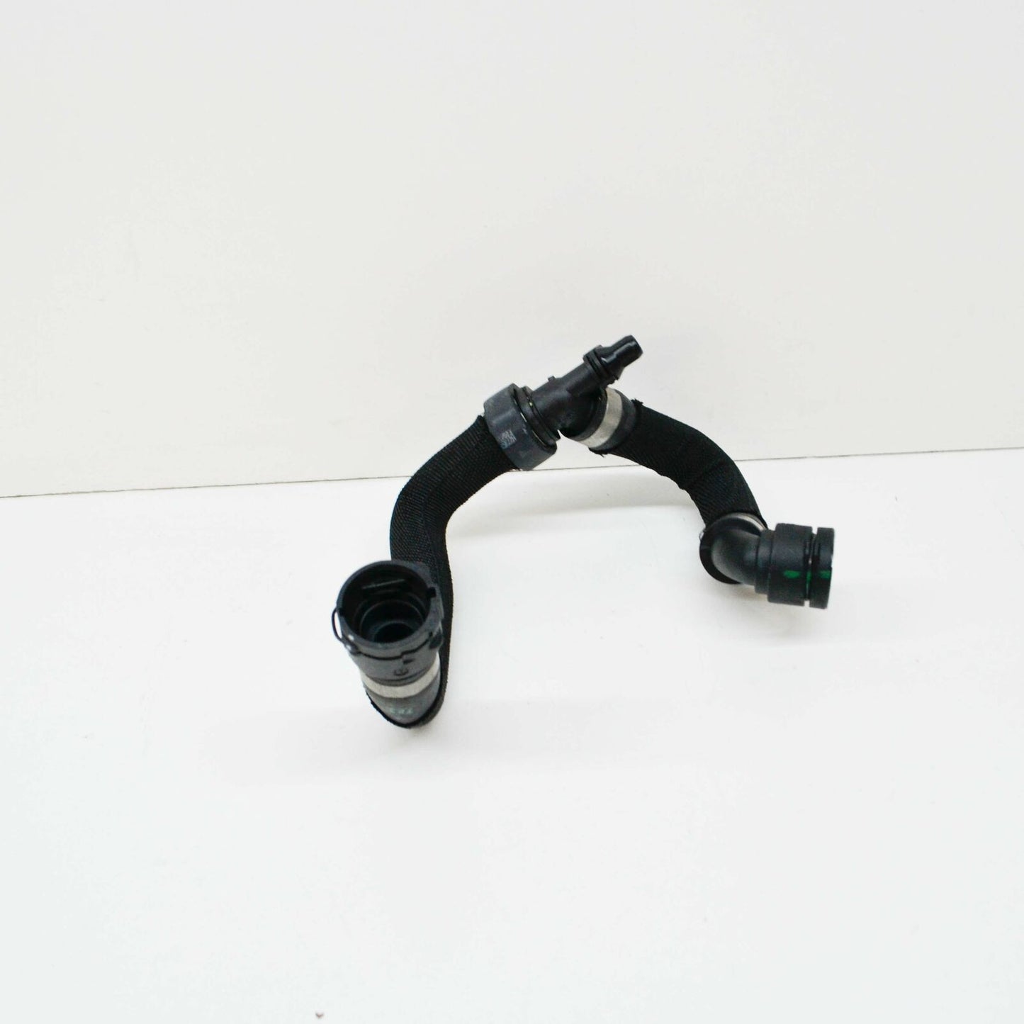 NEW MERCEDES-BENZ C W205 ENGINE COOLANT HOSES A2055010391 2014 ORIGINAL
