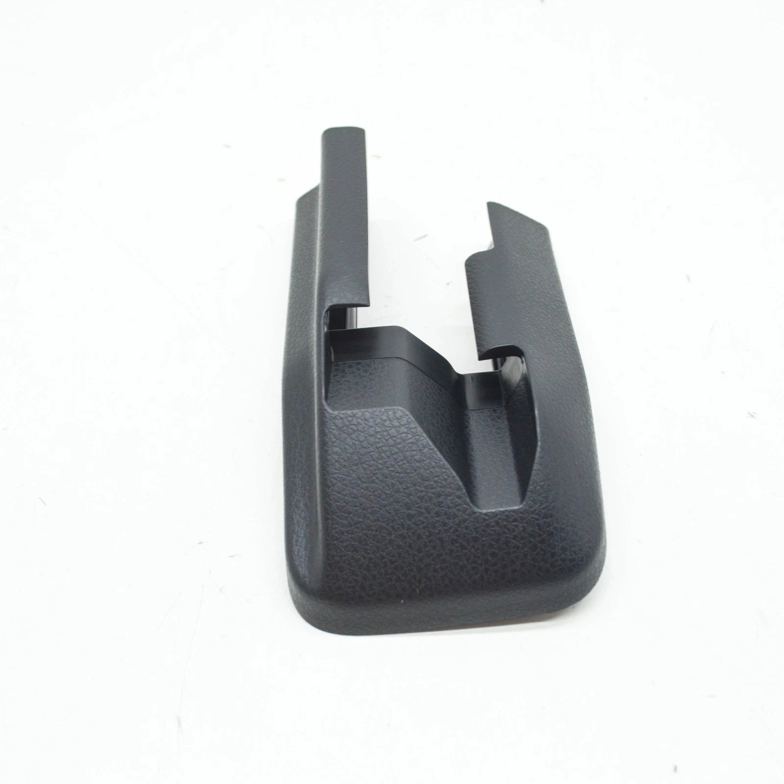 NEW MB GLA X156 FRONT RIGHT SEAT OUTER RAIL COVER A17691902009H68 ORIGINAL