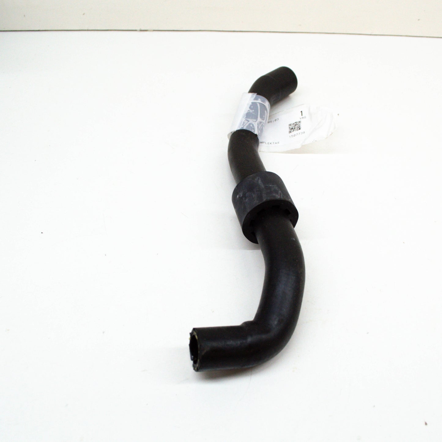 NEW AUDI A3 8V COOLANT HOSE 5Q0122109J ORIGINAL