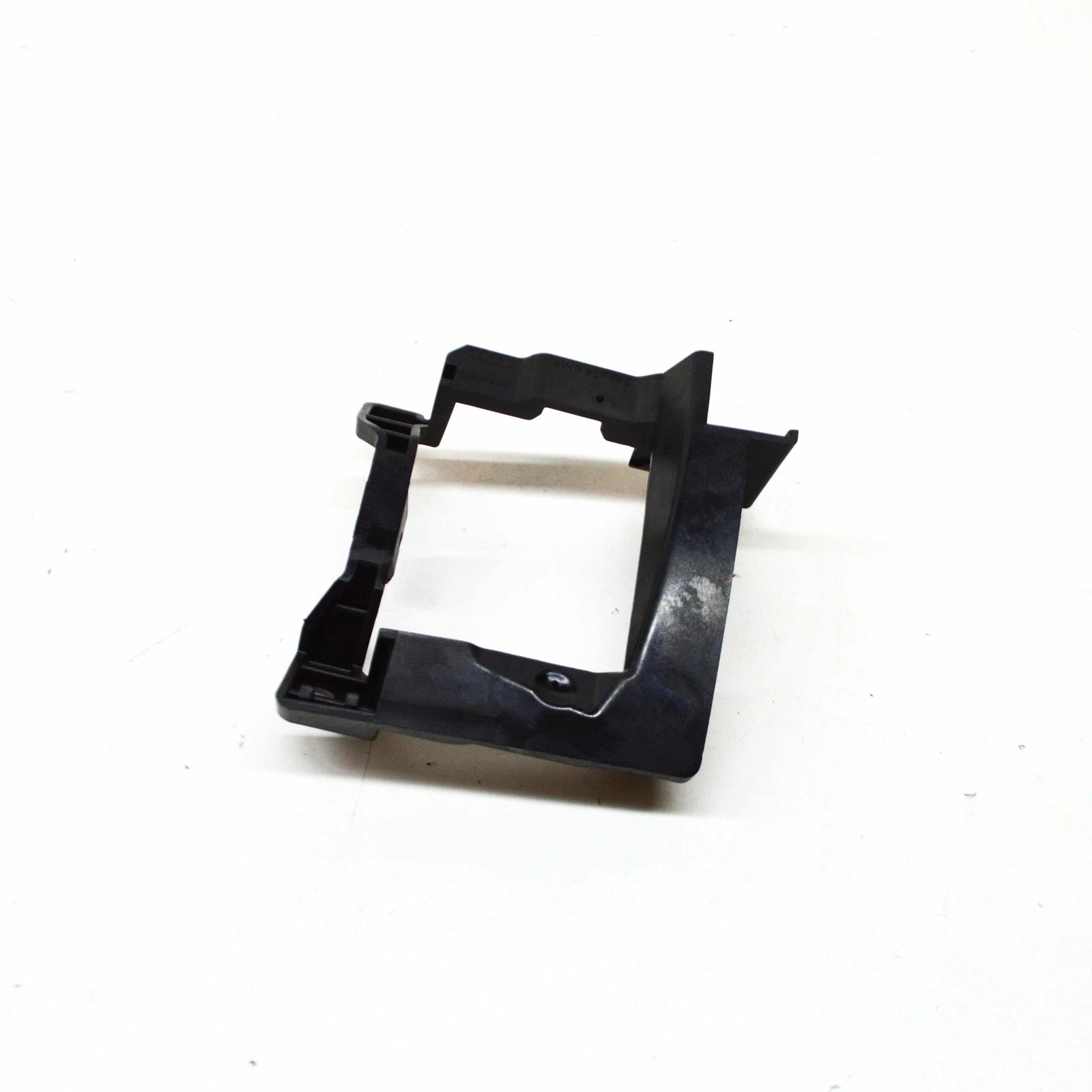 NEW AUDI A4 B9 BLIND SPOT DETECTION WARNING SENSOR HOLDER LEFT 8W9907175