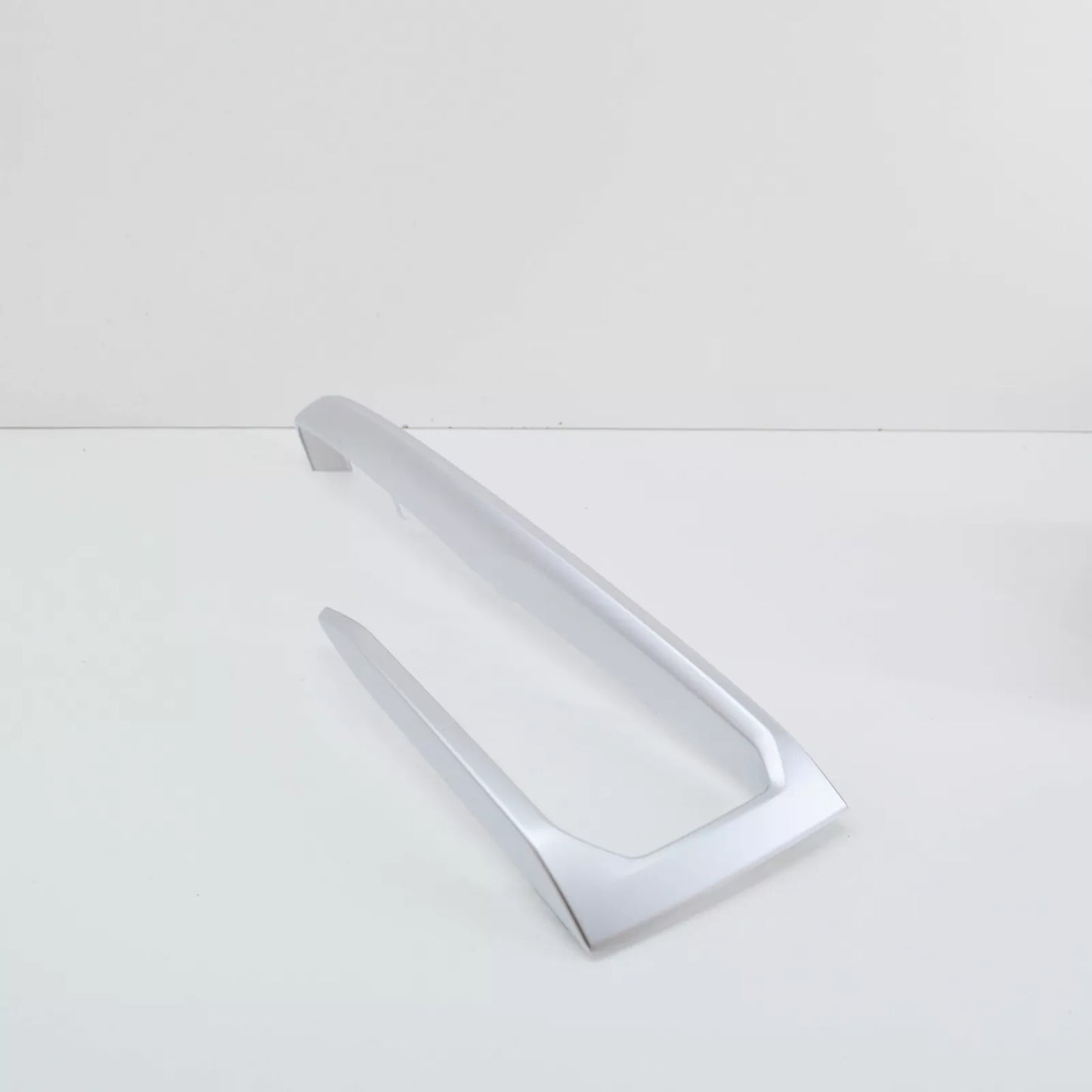 NEW BMW X5 G05 FRONT RIGHT FOG LIGHT TRIM 7449692 51117449692 ORIGINAL